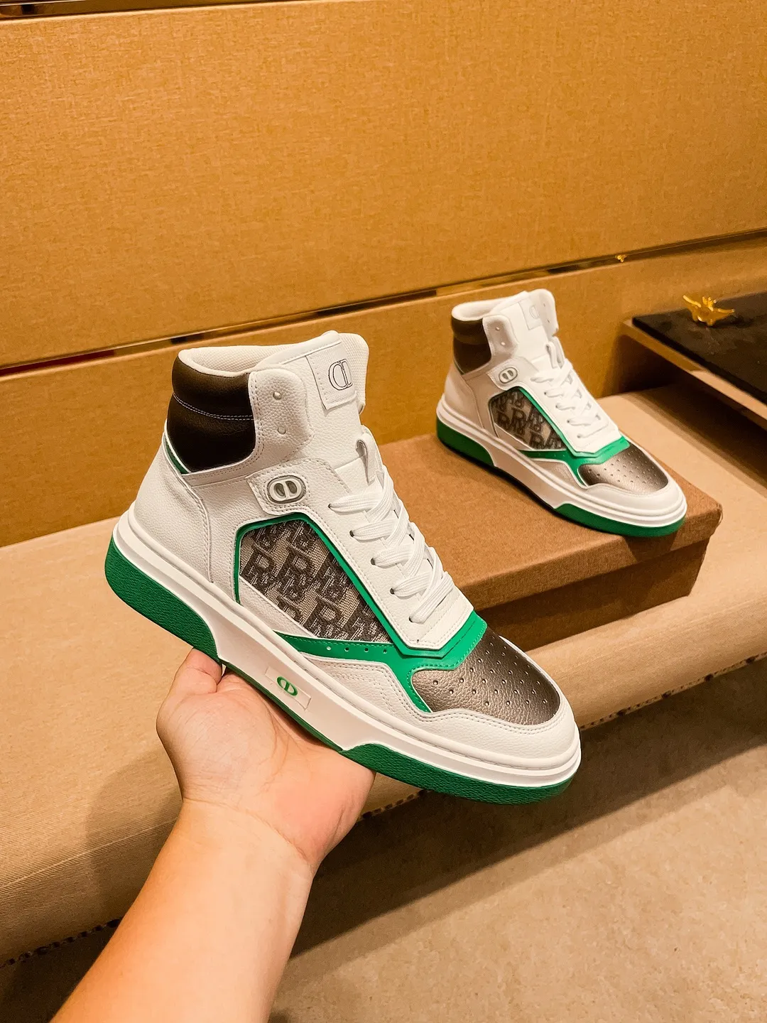 Men's shoes💰 480💰[Dior]🔥 High-end men's shoes brand official website 1:1 latest masterpiece: the upper is made of Italian imported first-layer cowhide with a comfortable and breathable lining➕original non-slip and wear-resistant outsole🔥, making walking more convenient and comfortable! An exclusive new model, a stunning work, a beautiful 1:1 replica [color] compared to the official quality! Create a fashionable personality to set off your uniqueness! A must-have for trendy men! Classic🔥Size: 38-44 Color: 🔥Multiple colors available🔥.